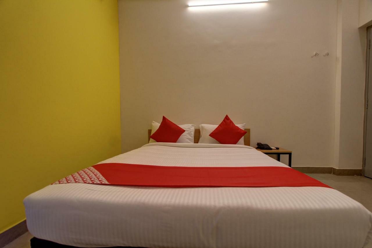 Oyo Flagship 36650 Tristar Inn Coimbatore Phòng bức ảnh