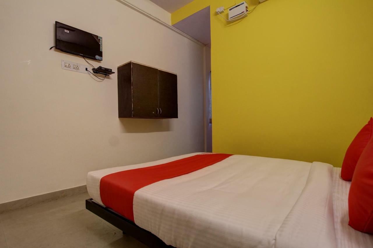 Oyo Flagship 36650 Tristar Inn Coimbatore Phòng bức ảnh