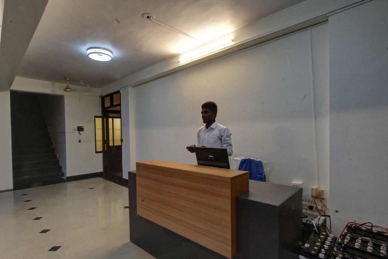 Oyo Flagship 36650 Tristar Inn Coimbatore Ngoại thất bức ảnh